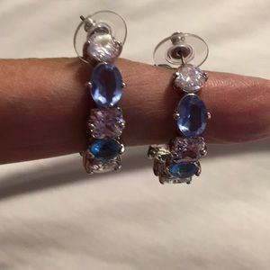 Real Collectors by Adrienne Arpel. EUC.SWARVOWSKI CRYSTALS. Earrings.Hoop style.